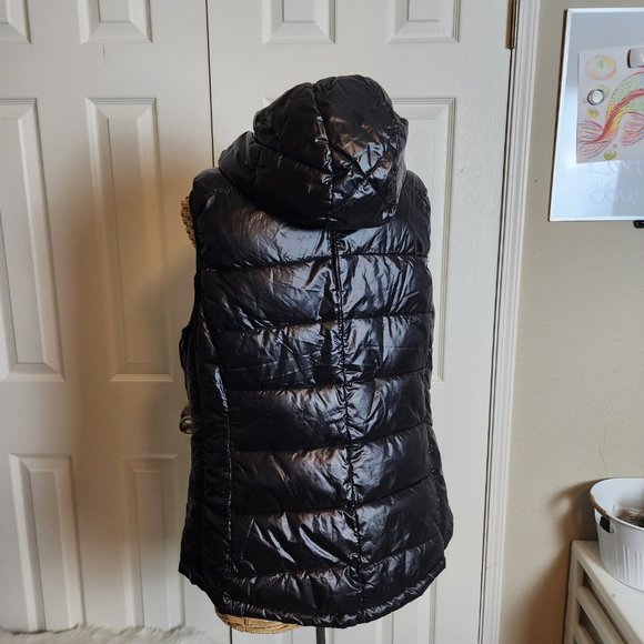 Tangerine Hooded Puffer Vest - Picture 6 of 6